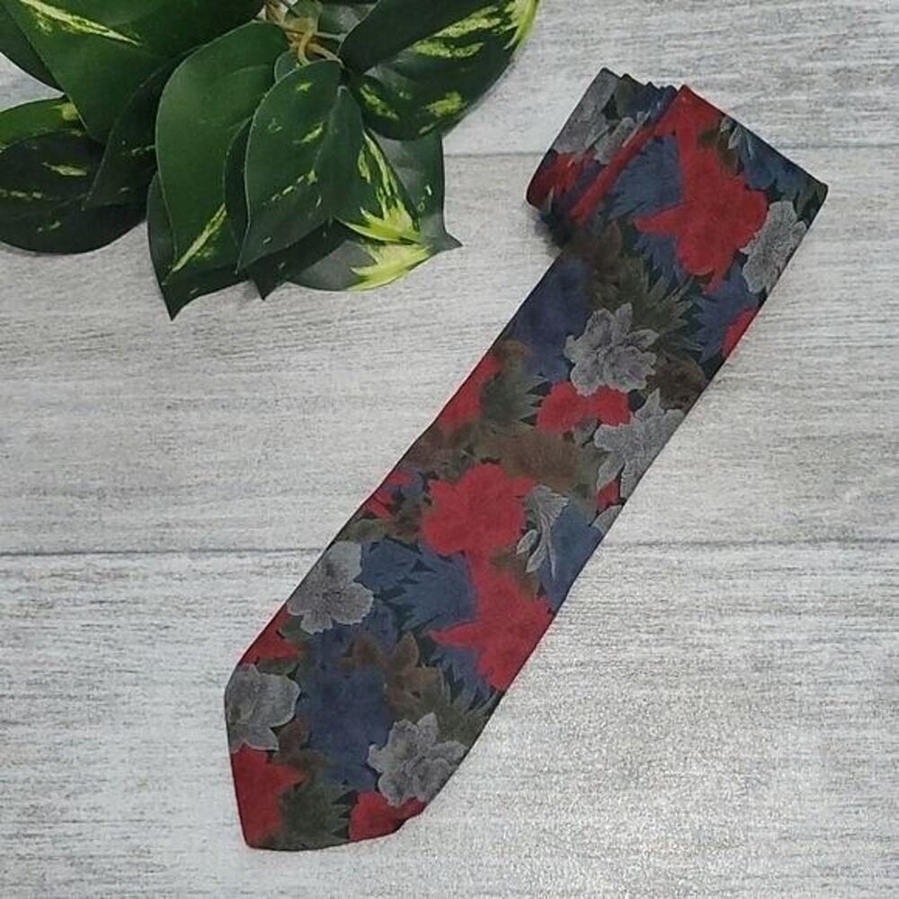 Rooster Men's Vintage Multicolored Floral Classic Necktie